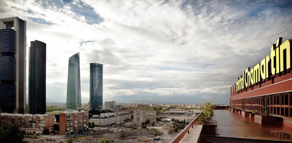 Отель Chamartin The One