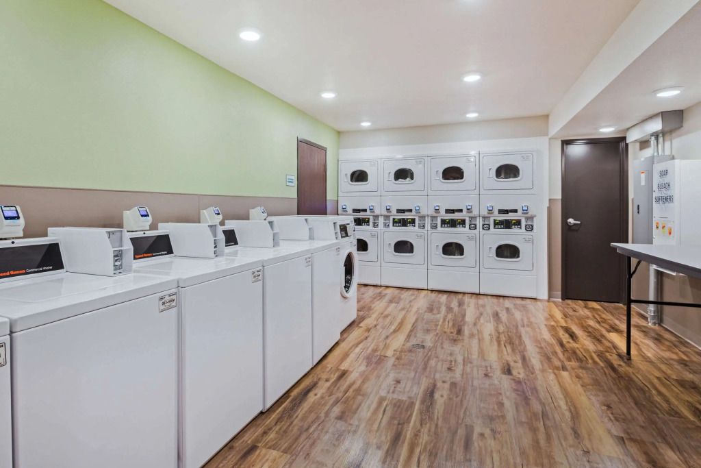 WoodSpring Suites Davenport Quad Cities