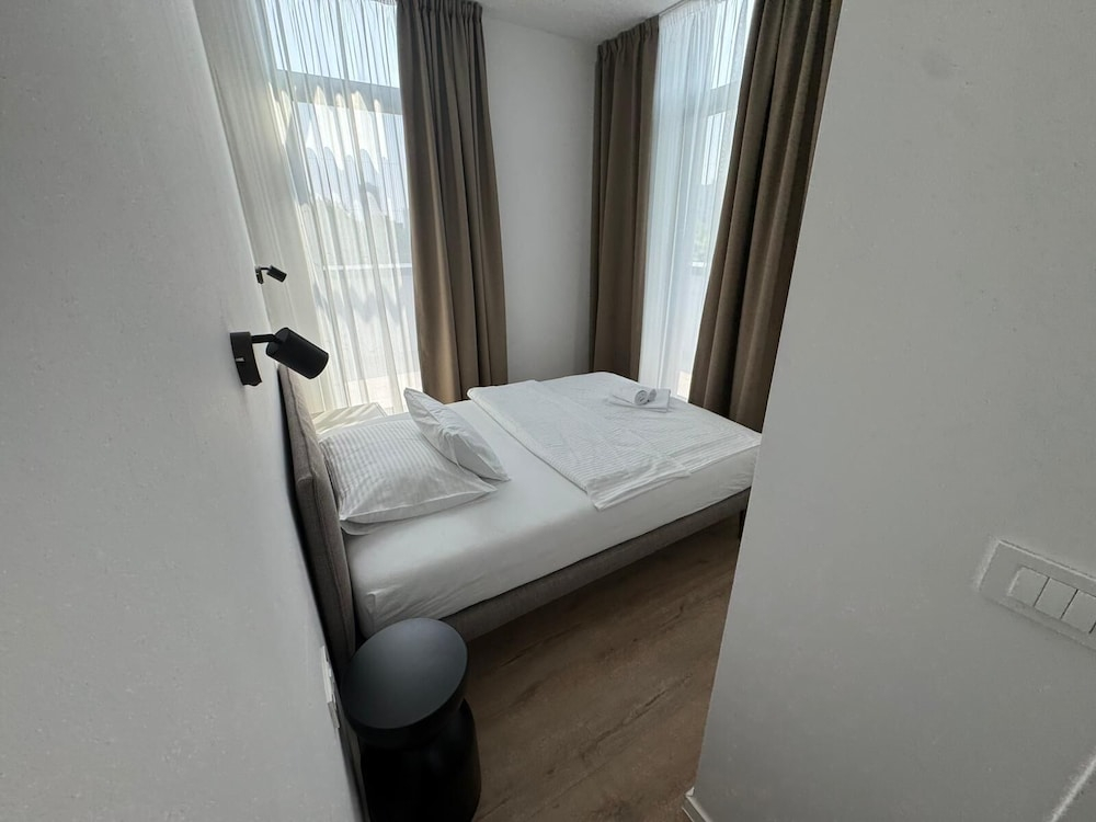 Enjoy Apartments and Suites