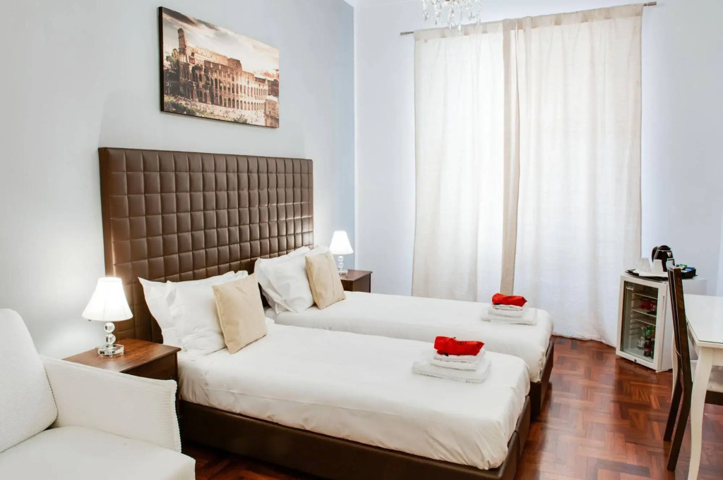 Lh Royal Suites Terrace