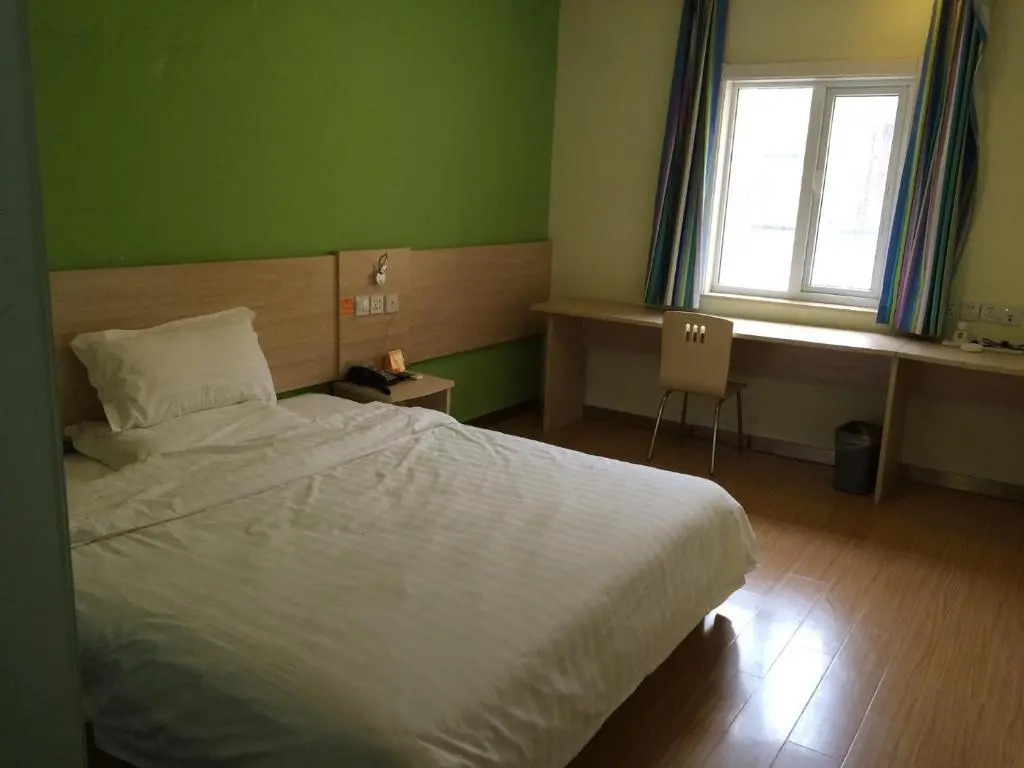 7Days Inn Yangzhou university town of Cha River