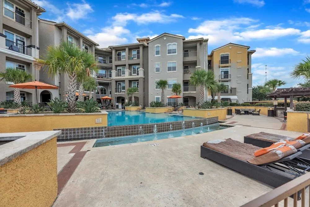 City View & Poolview Apartment With Full Kitchen 2 Bedroom Apts by Redawning