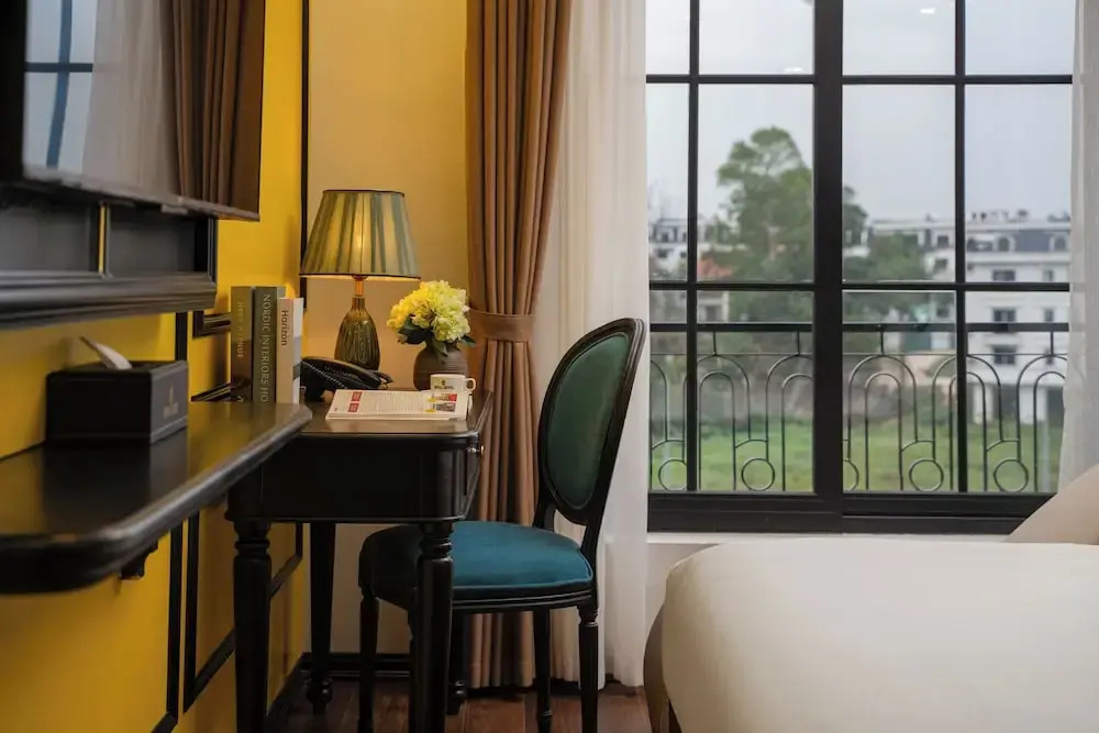 Royal Hotel & Spa
