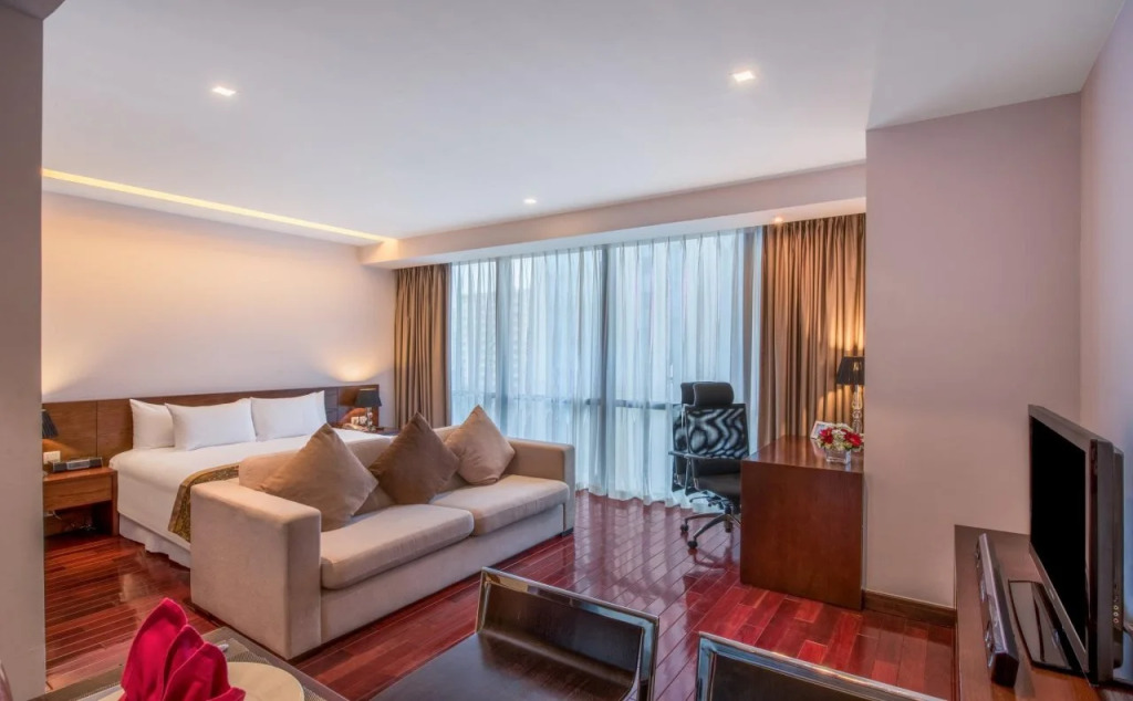 Crowne Plaza West Hanoi Residences