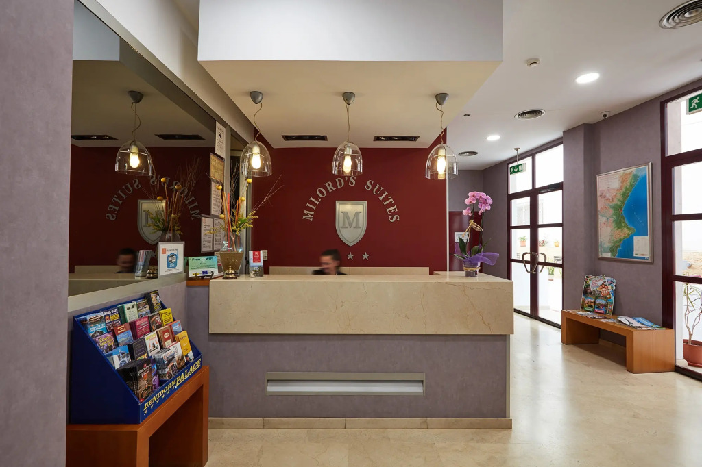 Aparthotel Milords Suites