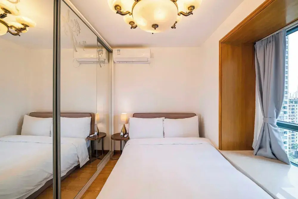 Tyms Xujiahui Premium 2BR APT Metro