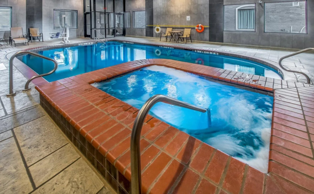 Holiday Inn Express & Suites Southern Pines-Pinehurst Area by IHG
