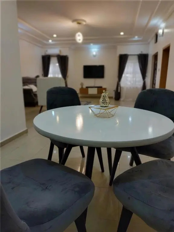 Vintz Apartments