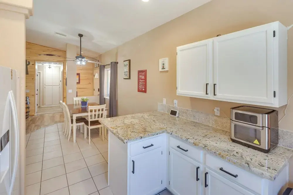 Lovely Bullhead City Retreat w/ Patio & Grill!