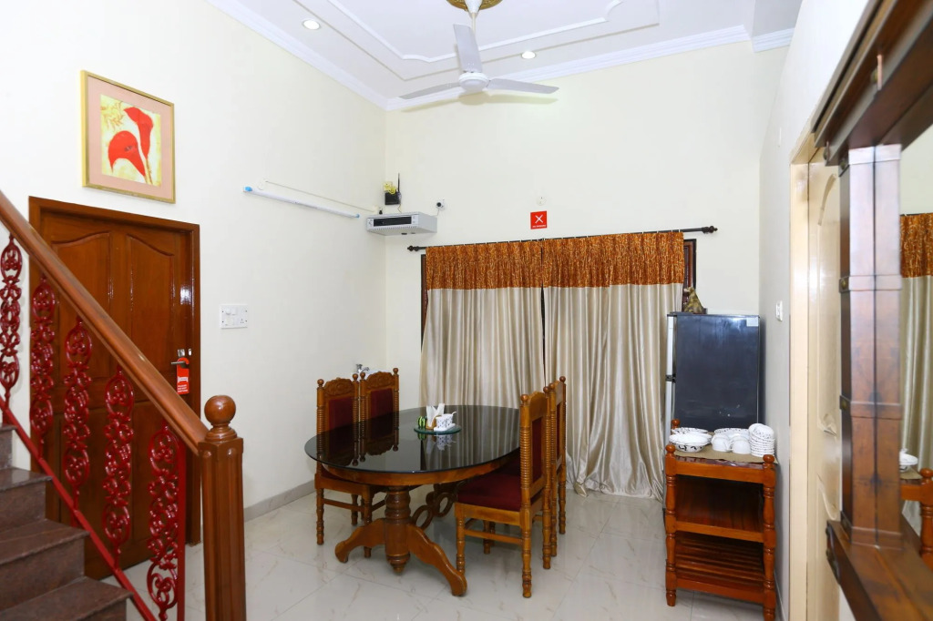 Egmore By OYO Rooms