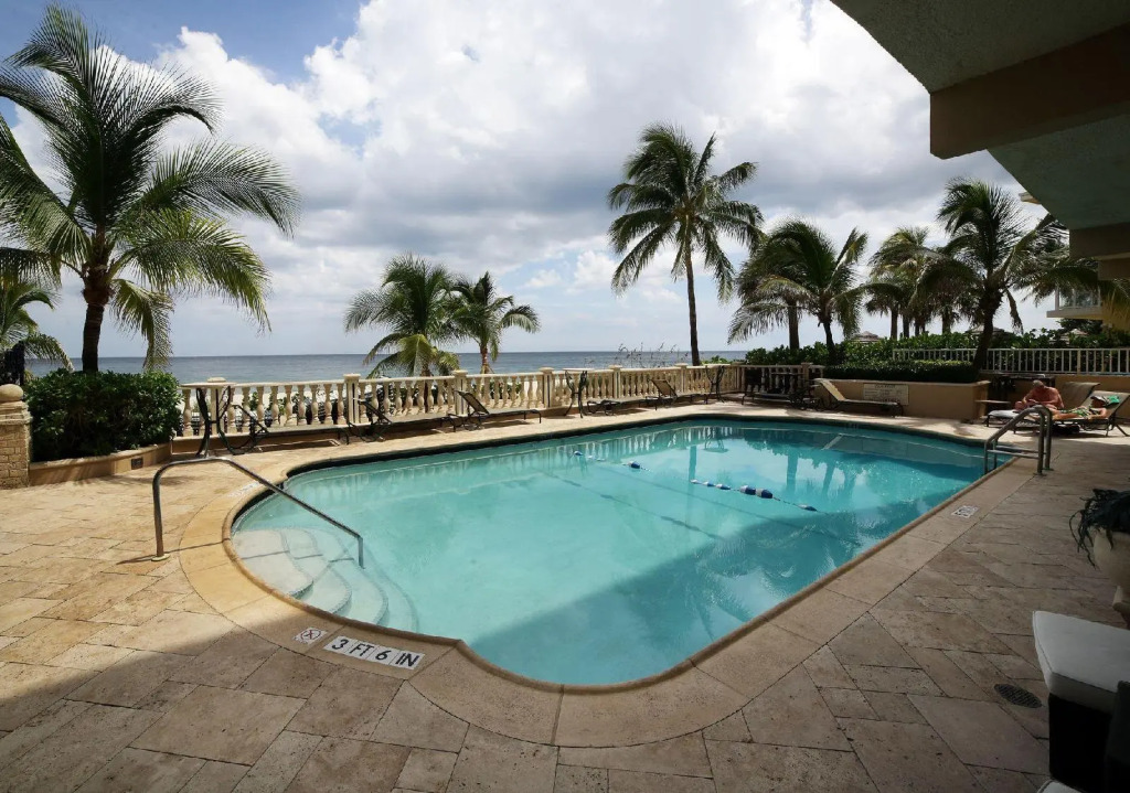 The Sea Lord Hotel & Suites (Adults Only)