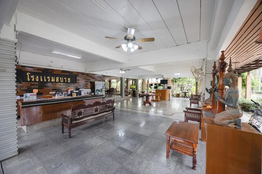Sabai Hotel Lopburi