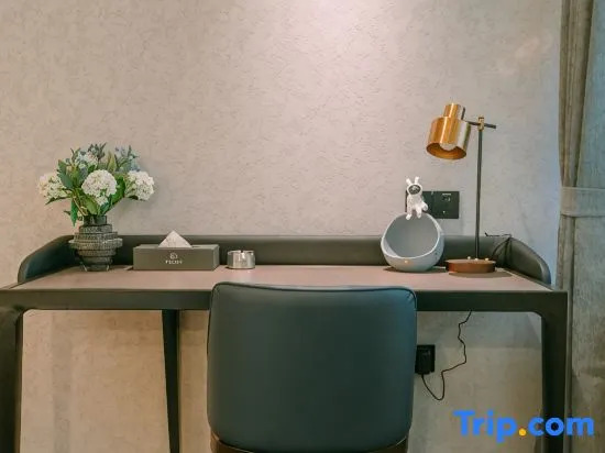 Qingmu Platinum Hotel (Ma'anshan East Station Weixing Xingyue Plaza)
