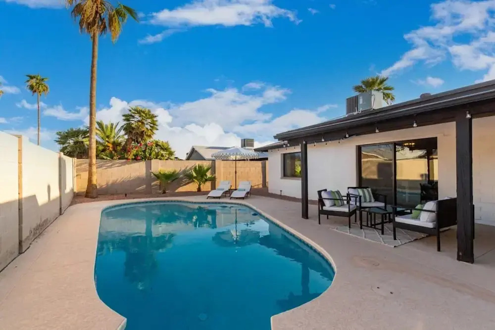 Broadway Palms Private Pool Chef Kitchen Office