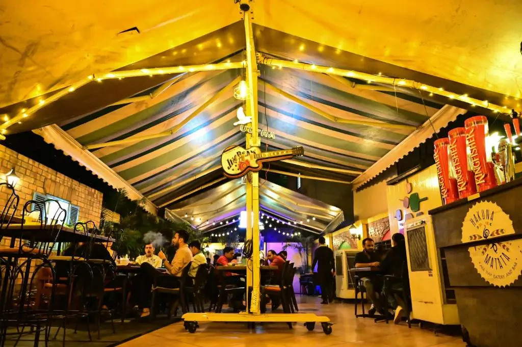The Deccan Royaale, Shivaji Nagar
