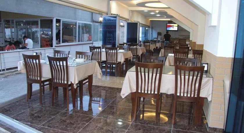 Nisan Hill Hotel