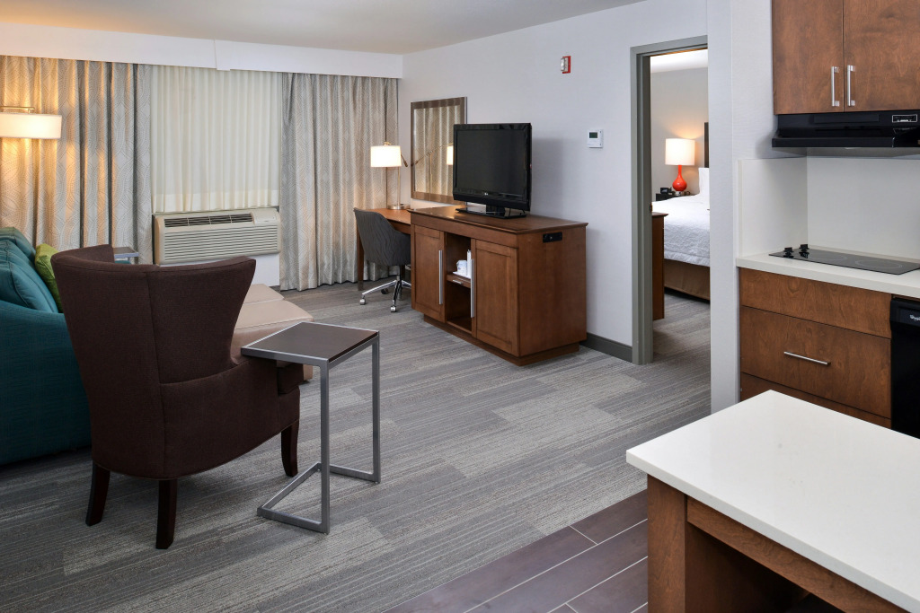 Hampton Inn & Suites by Hilton Calgary University NW