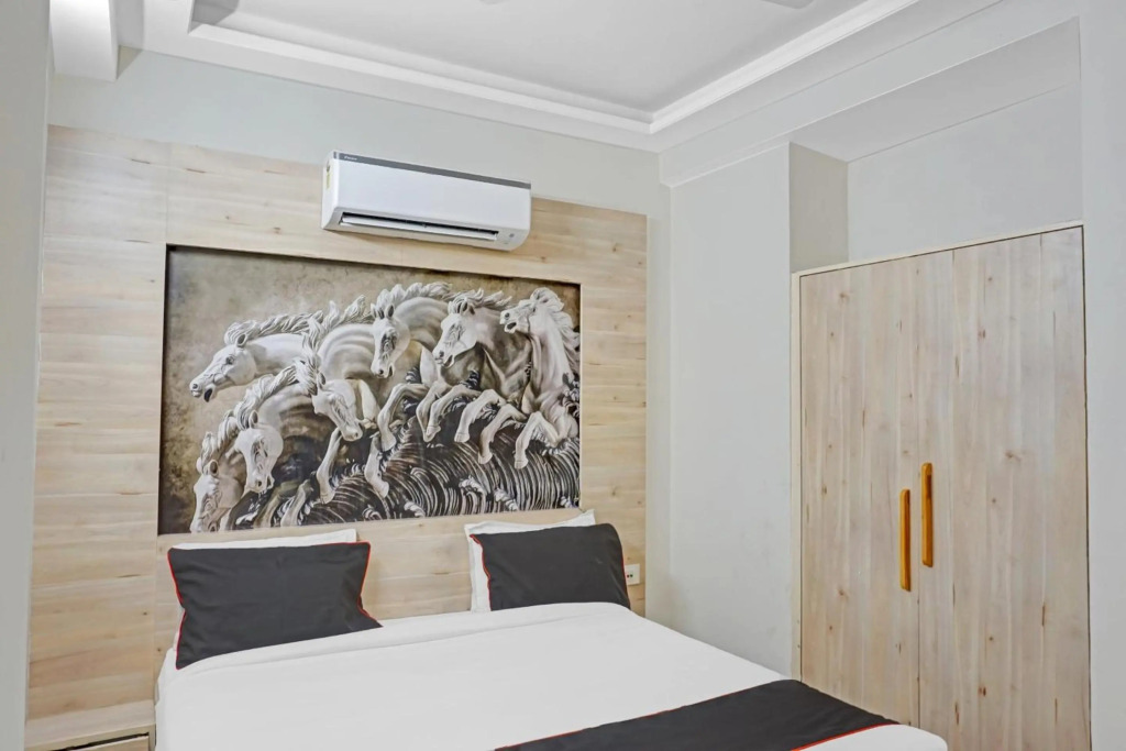 Collection O 85462 Hotel Sundew