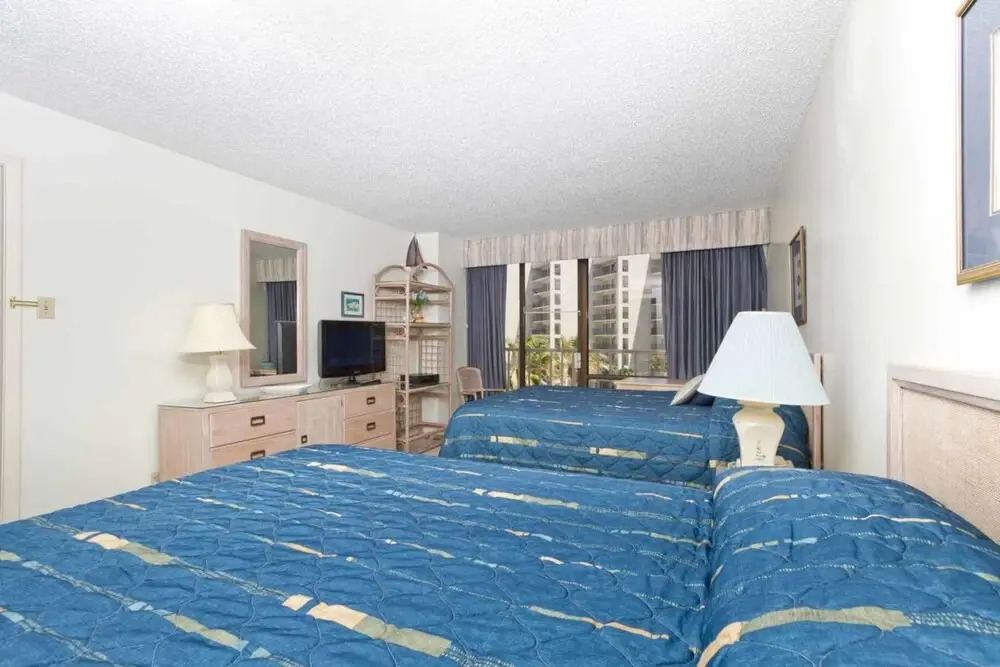 Saida Royale Condominium 9044-45