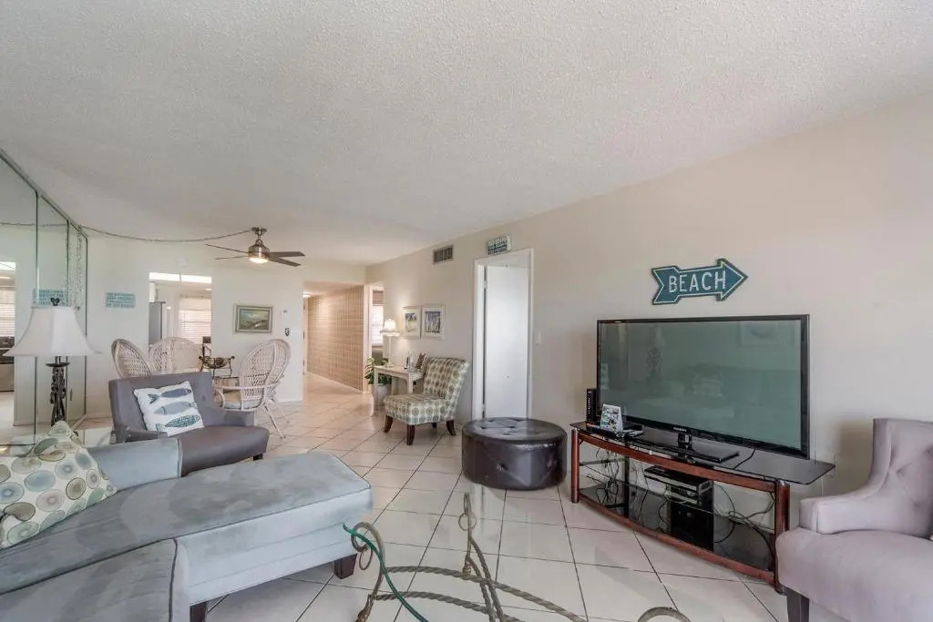 516 Madeira Norte Condo