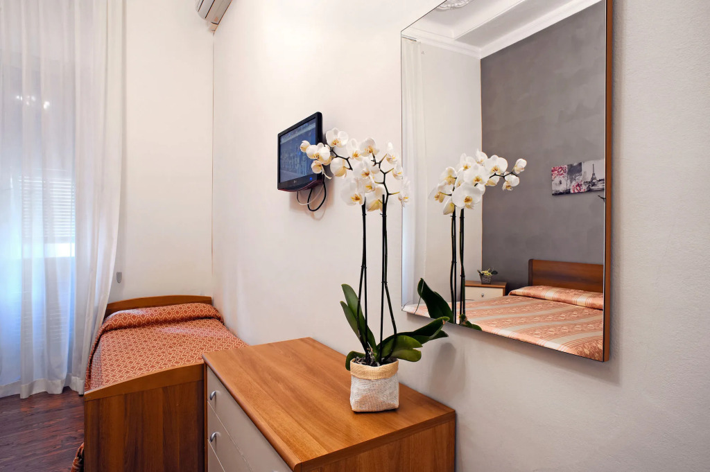 Via Marsaglia rooms