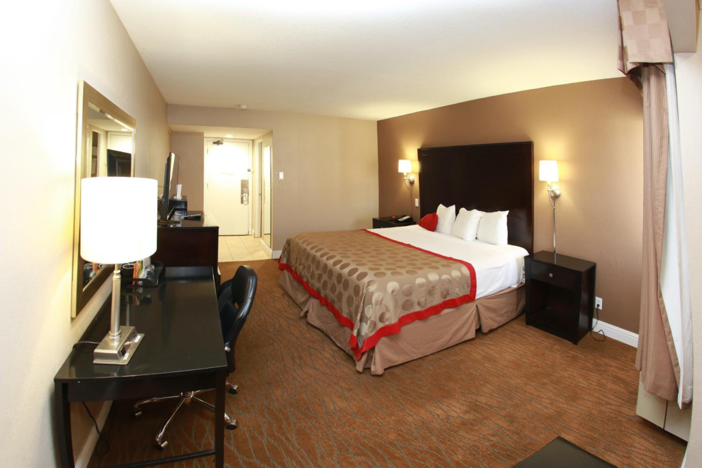 Ramada by Wyndham Fresno North