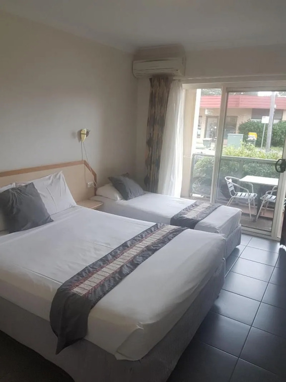 Jopen Cafe & Motel