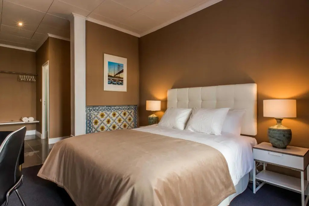 PH Downtown Suites