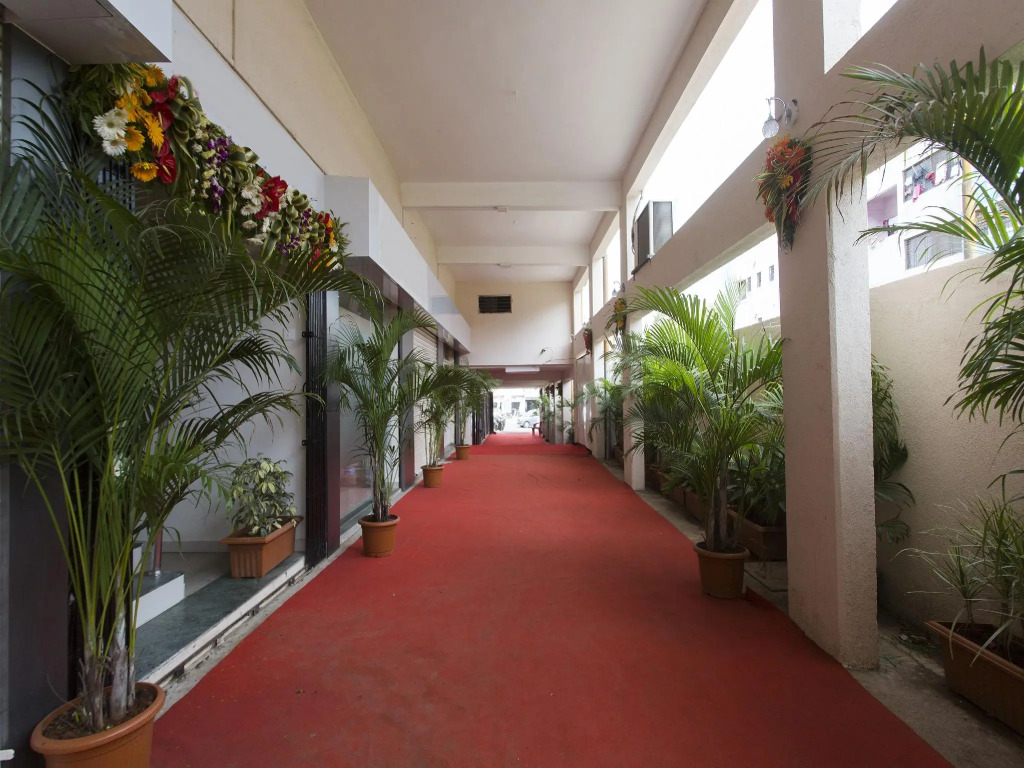 OYO 9196 Suyog Inn