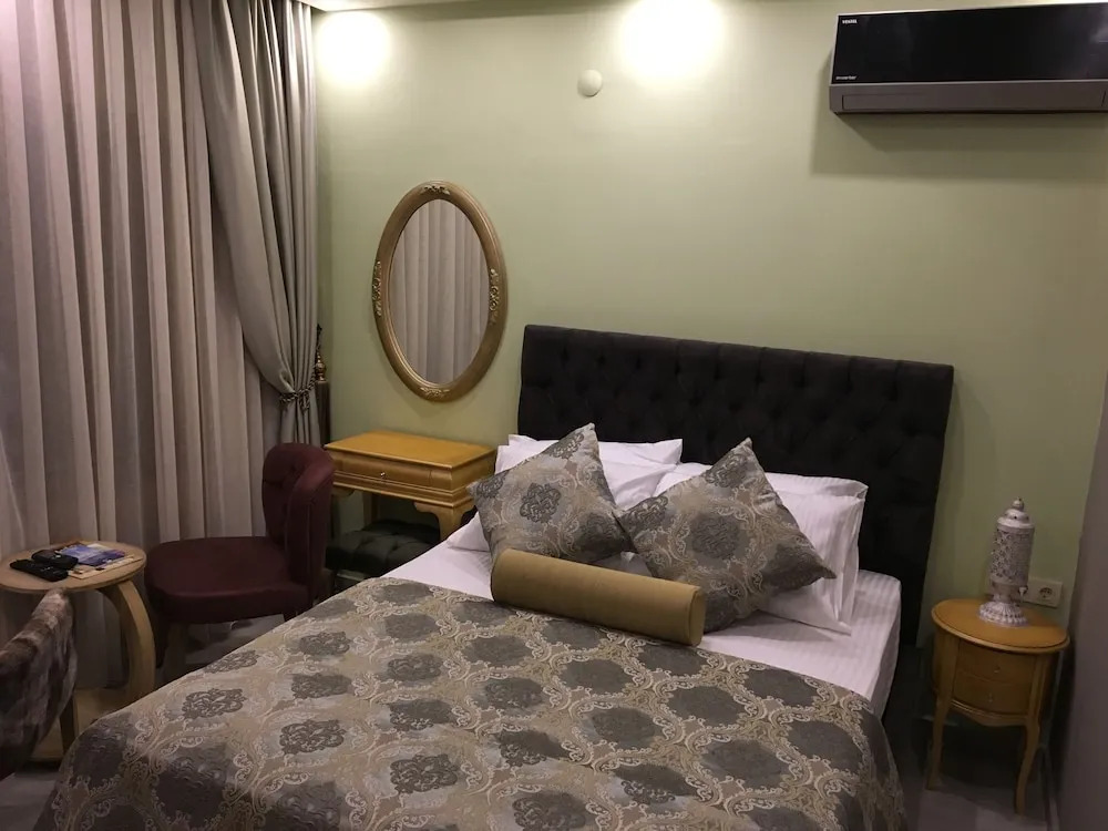 Itimat Hotel