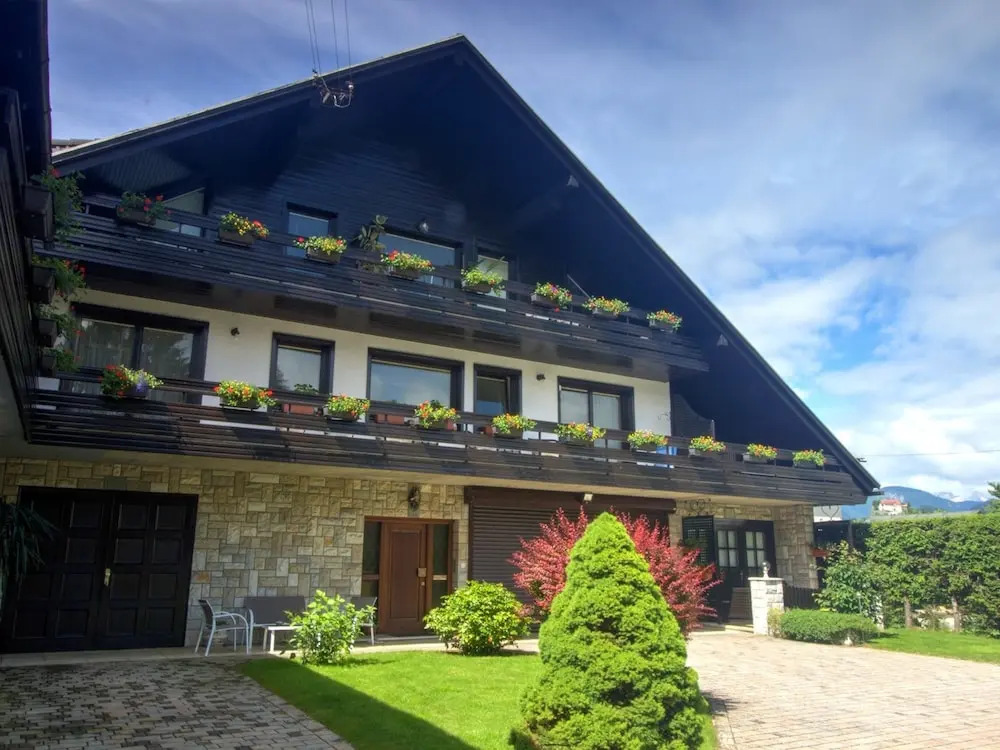 Lovely Apartment in Bled near Lake