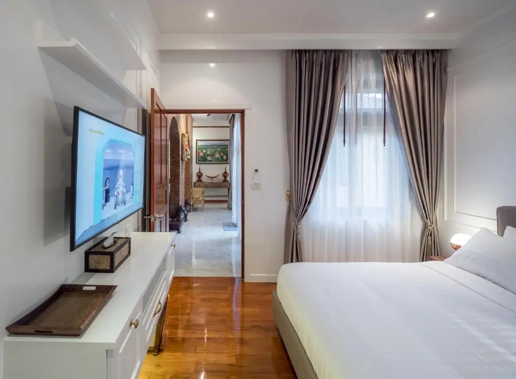 Modern Love Villa