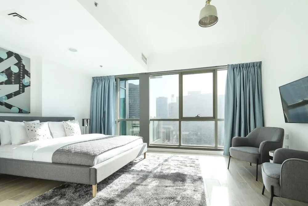 Superior and Upgraded 1BR in Heart of Marina!
