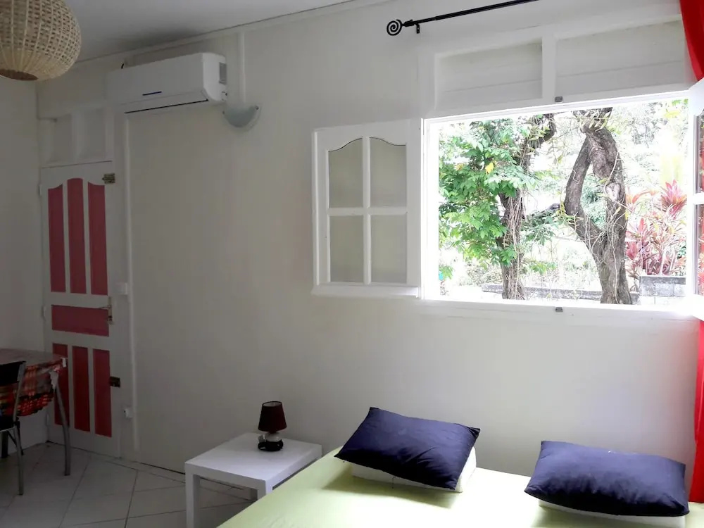 Studio in Trois Rivieres, With Furnished Garden and Wifi