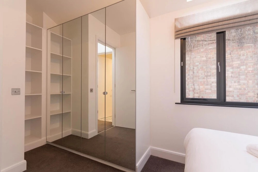 NEW 3 Double Bed House Ravenscourt Park Zone 2