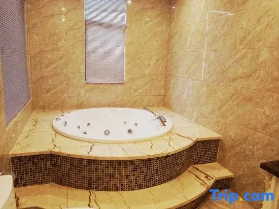 Qianye Holiday Hotel