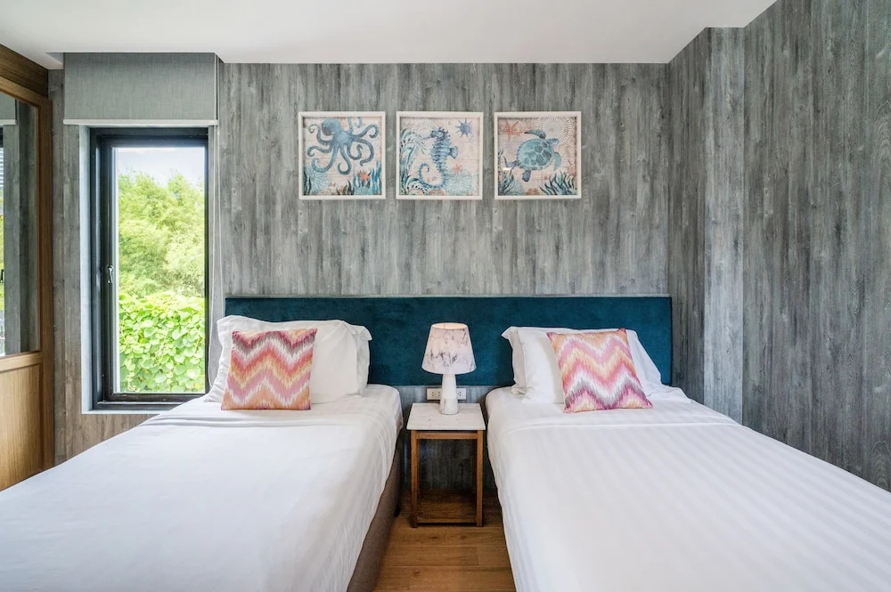 Movenpick Residences 4-Bedroom Pool Villa Beach Access, Na Jomtien Pattaya