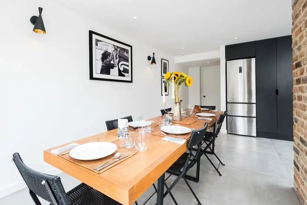 Beautiful Chiswick Home With Garden