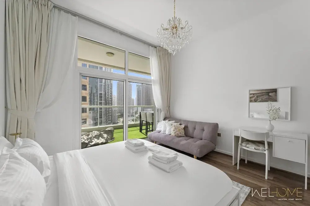 WelHome - Beautiful 1BR Apt. in Al Barsh