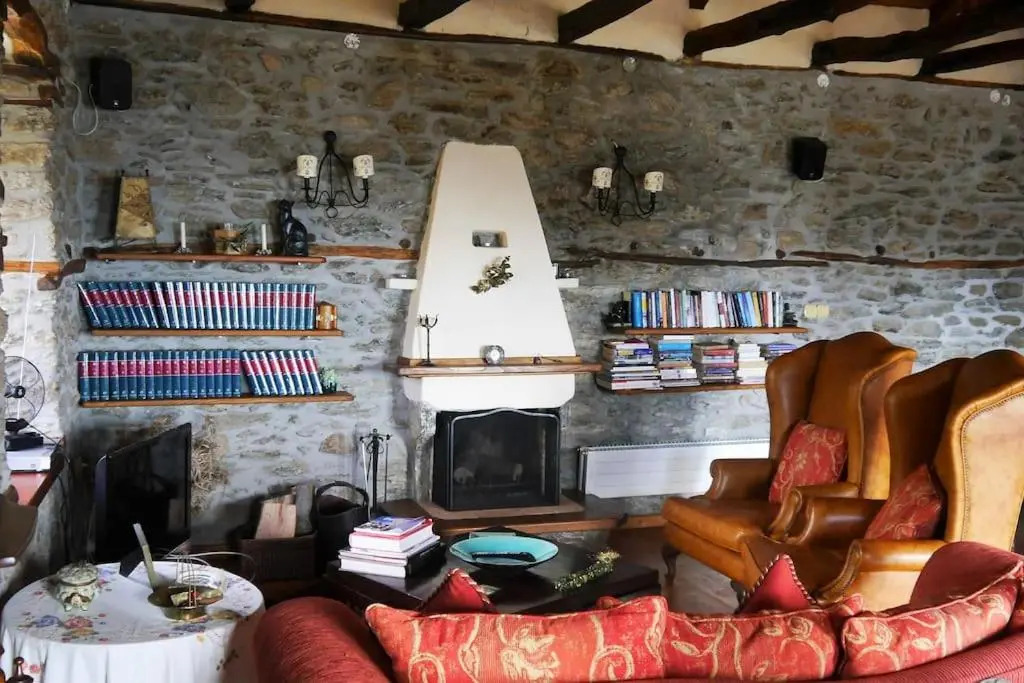 Wonderful 4 Bedroom Villa & separate guest house Villa Thalia