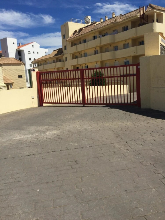 Apartment With 2 Bedrooms in Manilva, With Wonderful Mountain View, Po