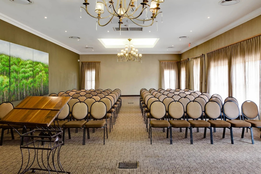 Protea Hotel Willow Lake