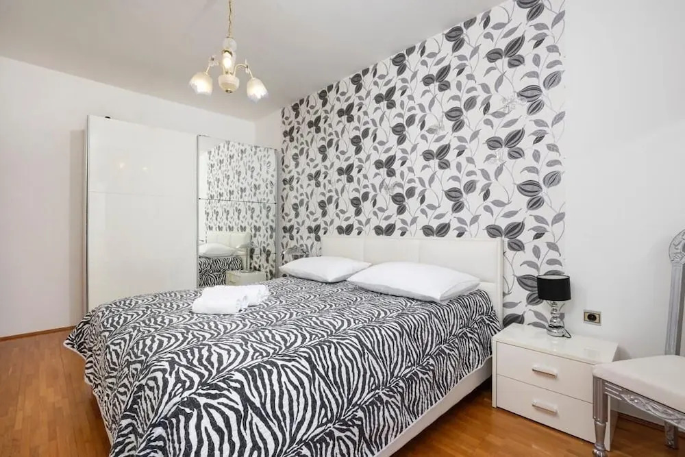Coastal Comfort Apartment