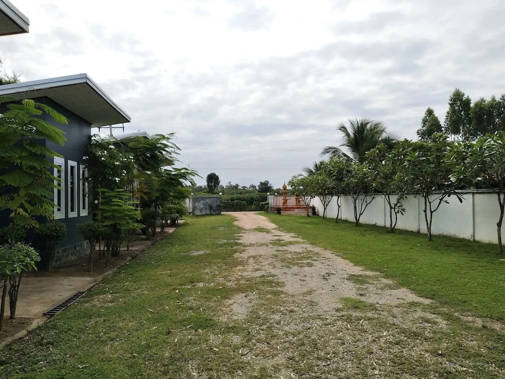 Ban Suan Kaset Resort