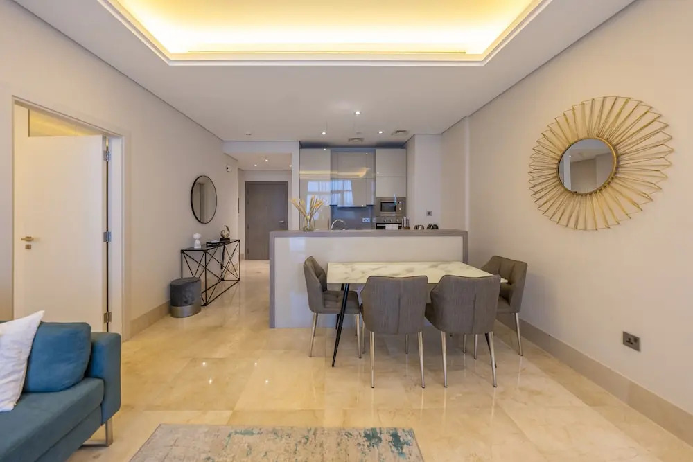 Cozy beachfront 1 bedroom apartment -Th8