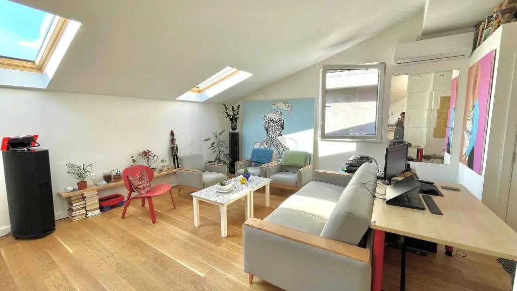 Open-space LOFT