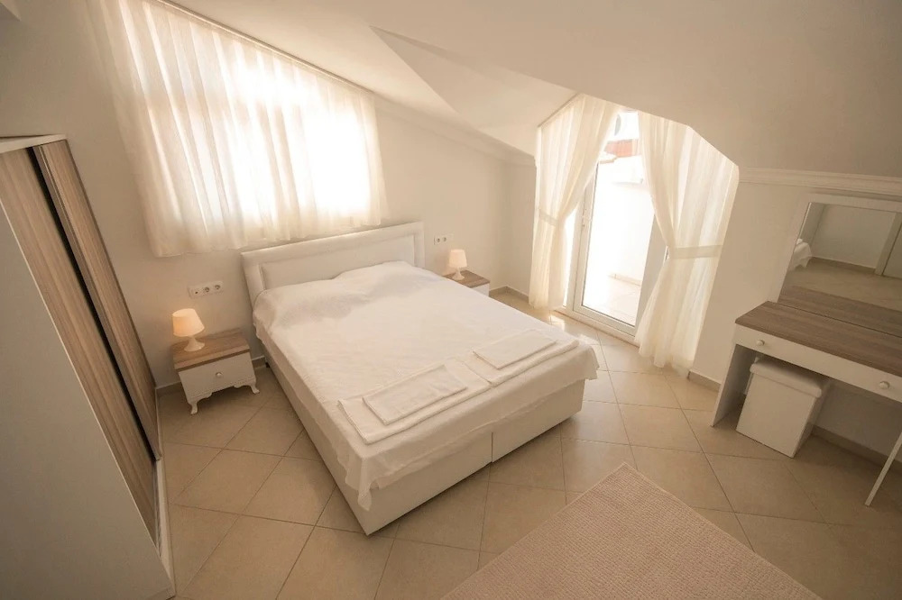 Stella Luxury Apart & Residence