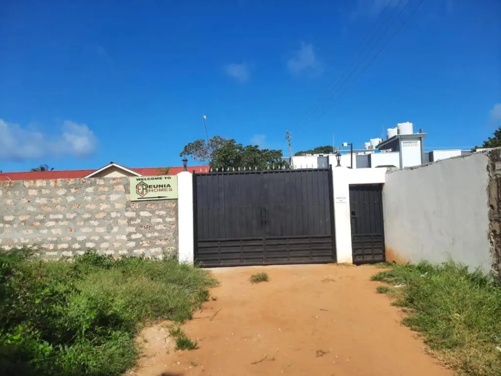 Dk homes, a studio
