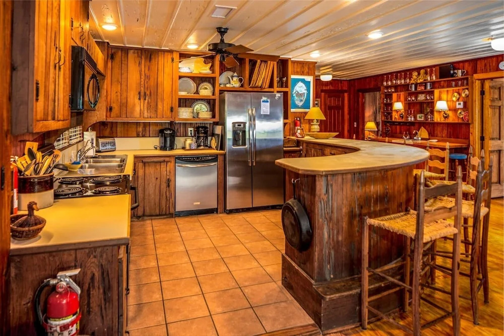 Halter Pawleys Island - 5 Br Home