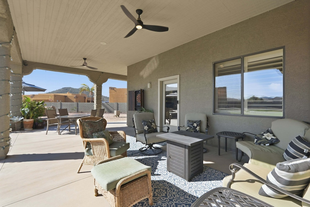 Alanamari Desert Estate, Pool, Spa, Casita 4 Bedroom Home